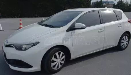 Toyota Auris 2018 1.4.-4D Commfort 