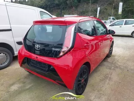 Toyota Aygo 2017 Full extra ! navi ! 