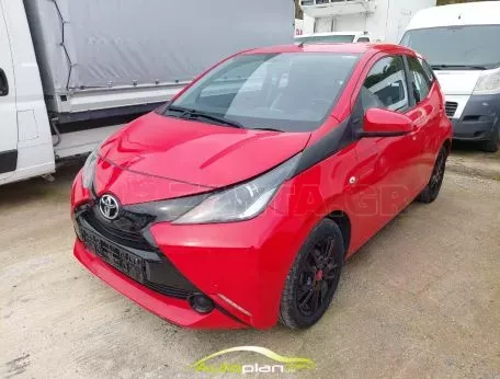 Toyota Aygo 2017 Full extra ! navi ! 