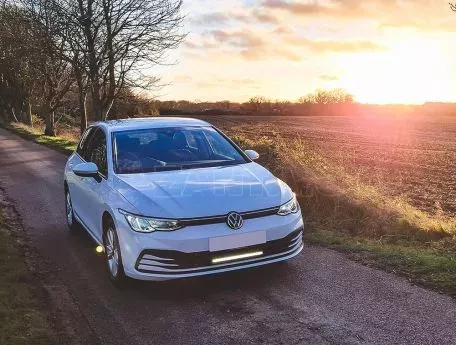 Σετ τοποθέτησης γρίλιας για VW Golf MK8 (2020+) - Linear 18 Elite 