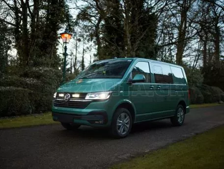 Σέτ γρίλιας για VW Transporter T6.1 (2019+) - Triple-R 750 Std  9240 Lumens Lazerlamps 